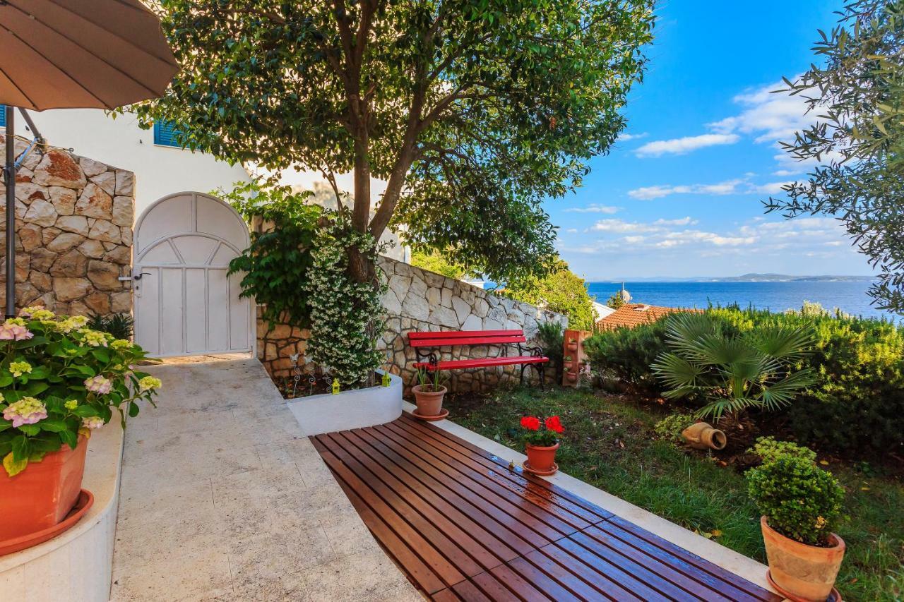 Holiday Home Lola, Sea On A Palm! Heated Pool Trogir Extérieur photo