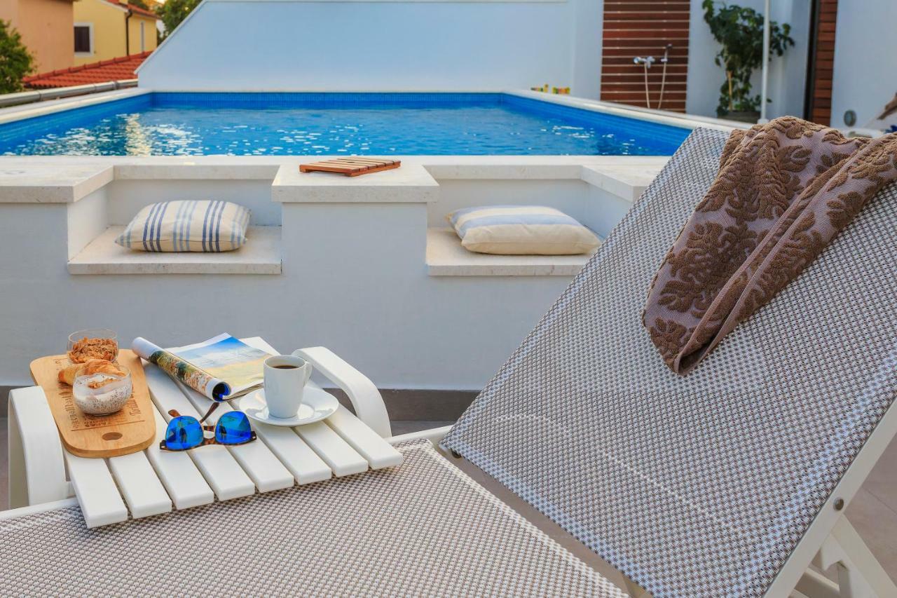 Holiday Home Lola, Sea On A Palm! Heated Pool Trogir Extérieur photo