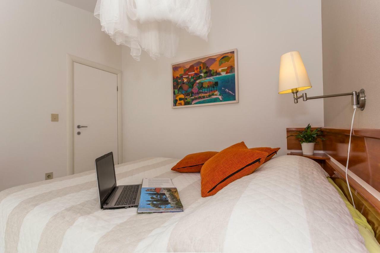 Holiday Home Lola, Sea On A Palm! Heated Pool Trogir Extérieur photo